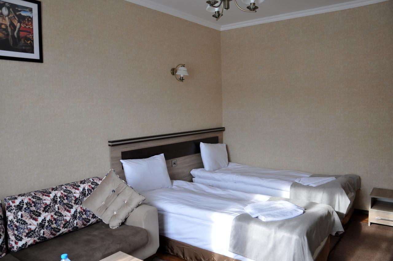 Xutorok Hotel & Restaurant Chilegir 外观 照片